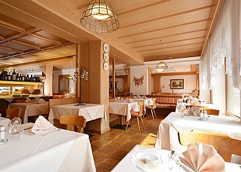 Hotel 3 stars S in Moena - Restaurant - Photo ID 1091
