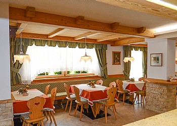 Hotel 3 stars in Moena - Restaurant - Photo ID 1179