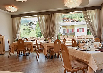 Hotel 3 stars in Moena - Restaurant - Photo ID 1271