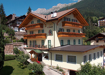 Hotel 3 stelle Moena: Dolomites Guest House L’Ideale
