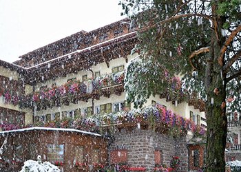 B&B/Garnì 3 stelle Moena: Hotel Europa