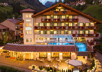 Hotel 4 stelle Moena: Hotel Garden