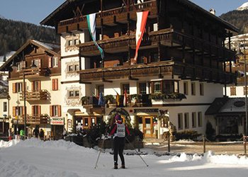 Hotel 3 stars Moena: Post Hotel Restaurant Tirol
