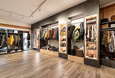Clothing stores Moena: Ladin Sportswear & Fashion